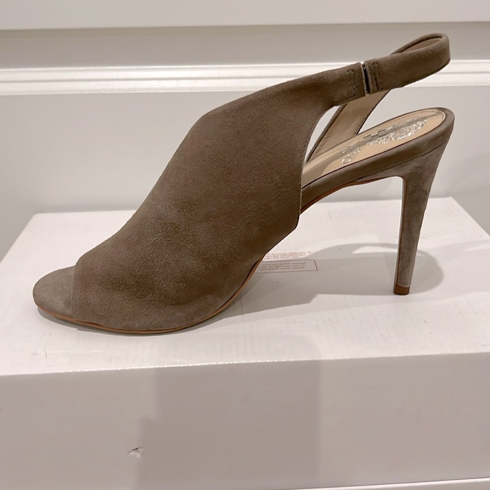 Vince Camuto Crasantha Slingback Heels - Picture 4 of 11